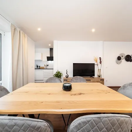 Ladolcevita - 100M2 Apartment In Zentraler Lage Olching Buitenkant foto
