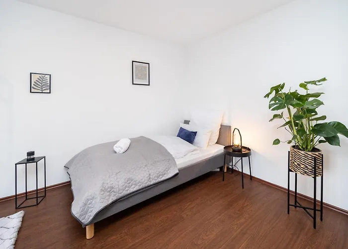 Ladolcevita - 100M2 Apartment In Zentraler Lage